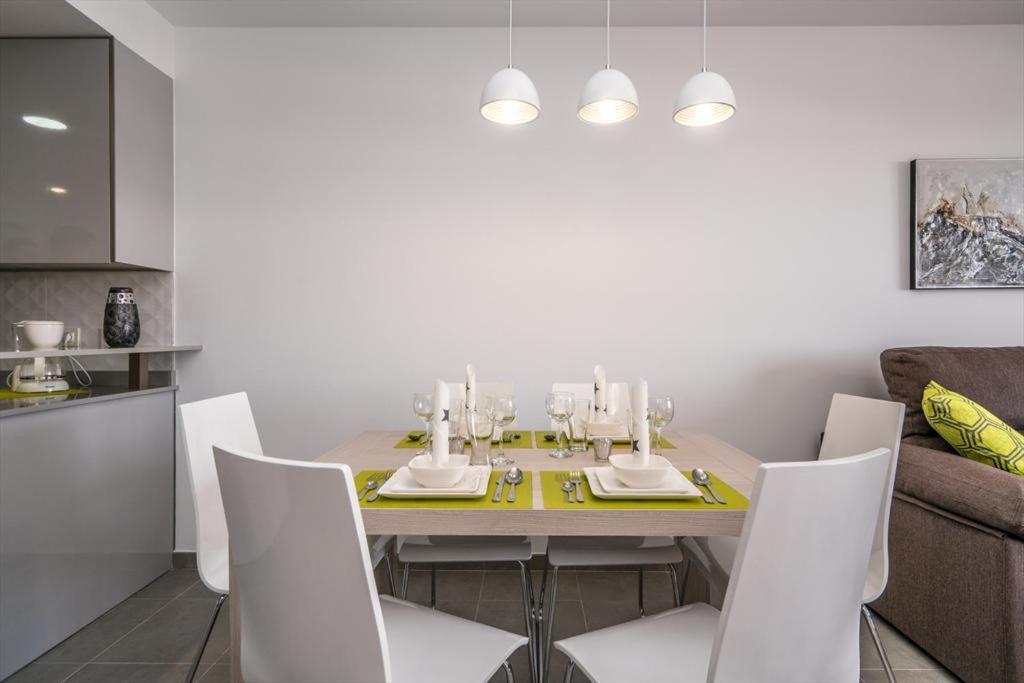 Maestro Apartment ซานฮวน เด ลอส เตร์เรรอส ภายนอก รูปภาพ